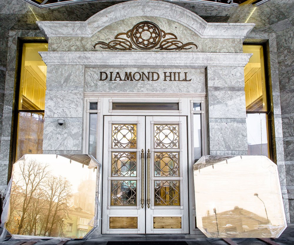 Street entrance doors DIAMOND HILL from ET Group